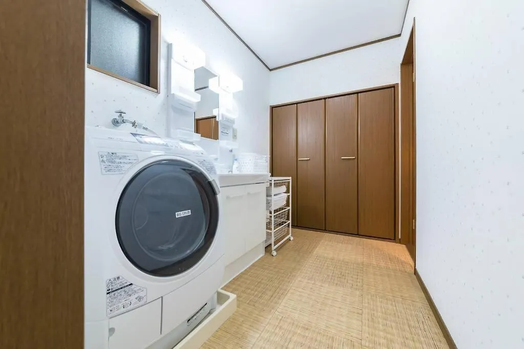 Apartmán House[5DK]Namba 7 min ～昭然閣Shozenkaku～ Ósaka Japonsko