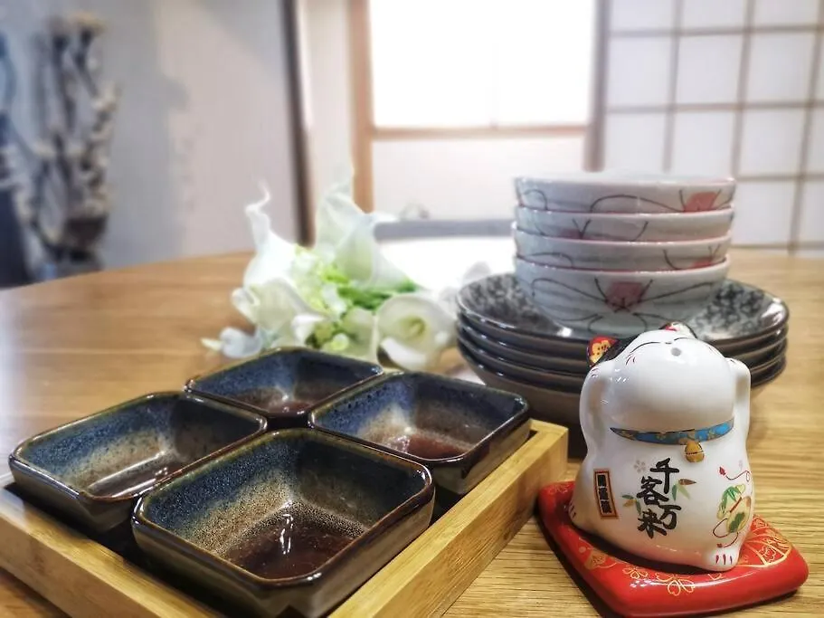 Apartmán House[5DK]Namba 7 min ～昭然閣Shozenkaku～ Ósaka 0*,
